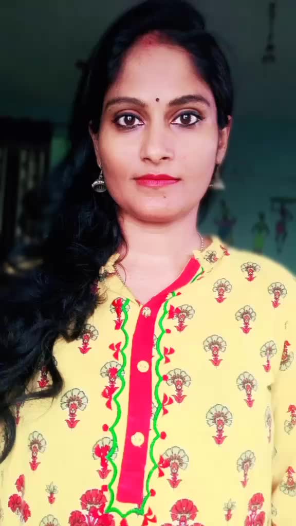 @MAHITHA MAHI🔱
