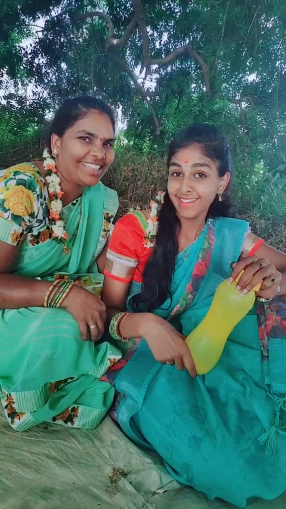 @👑KEERTHY👑