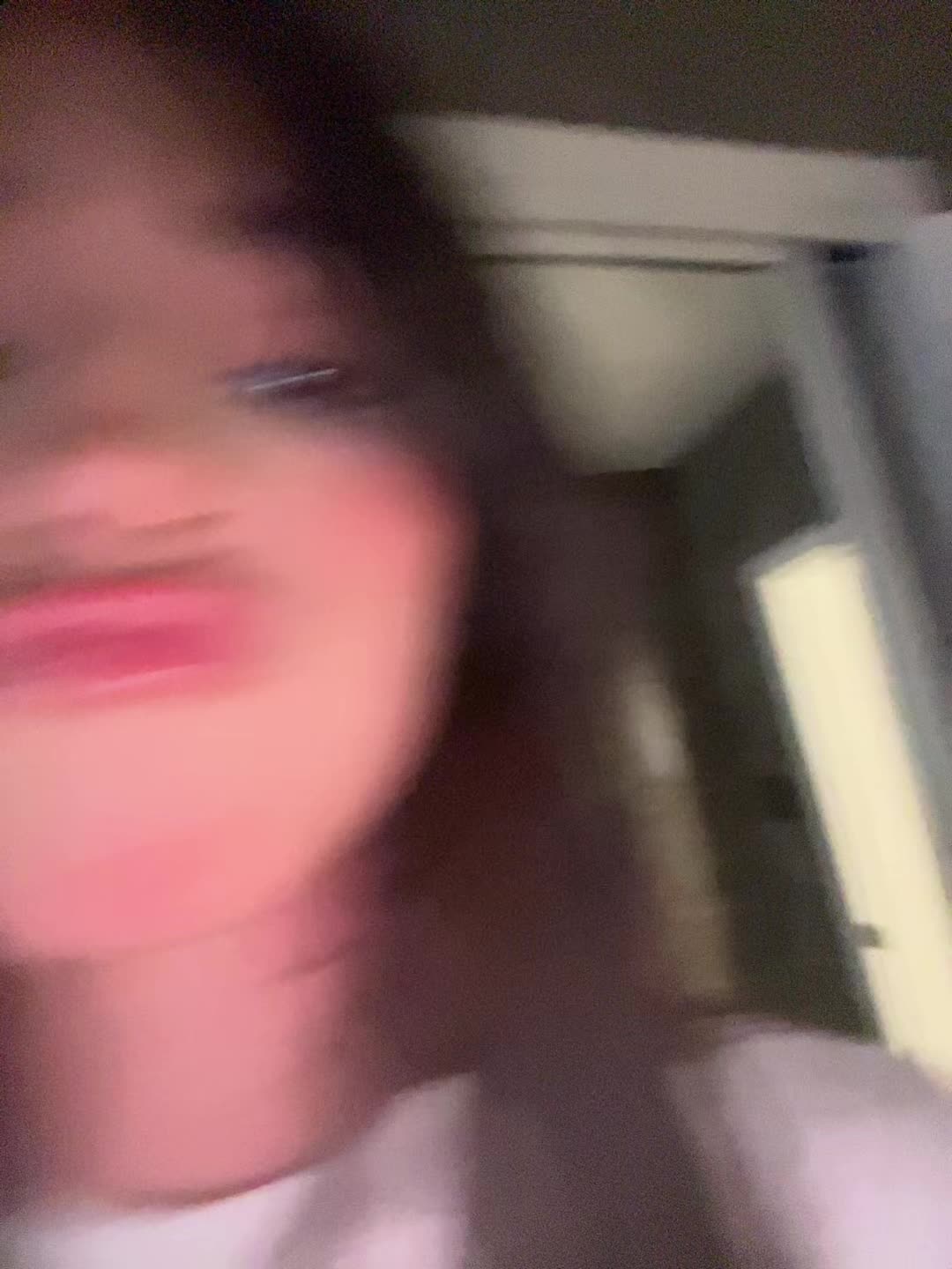 @️