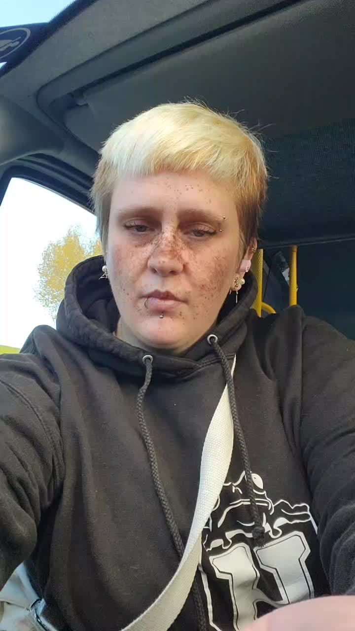 @Invisible_Krystina🏳️&zwj;🌈🇬🇧