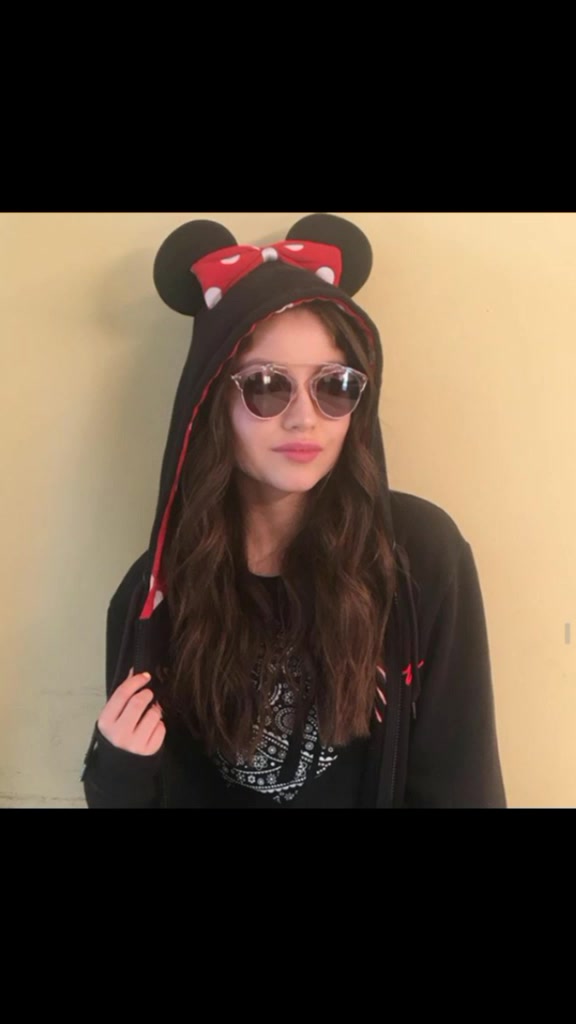 @karol sevilla 👄👄👄