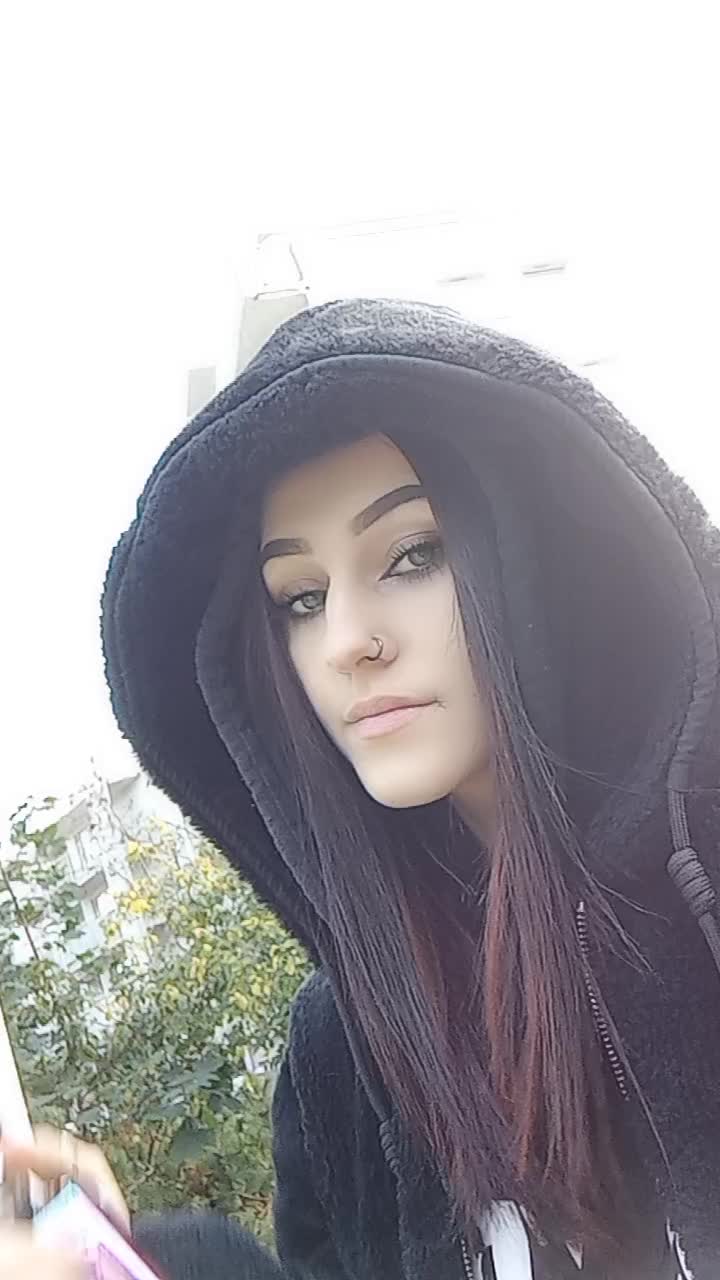 @Powęzkaa❤️