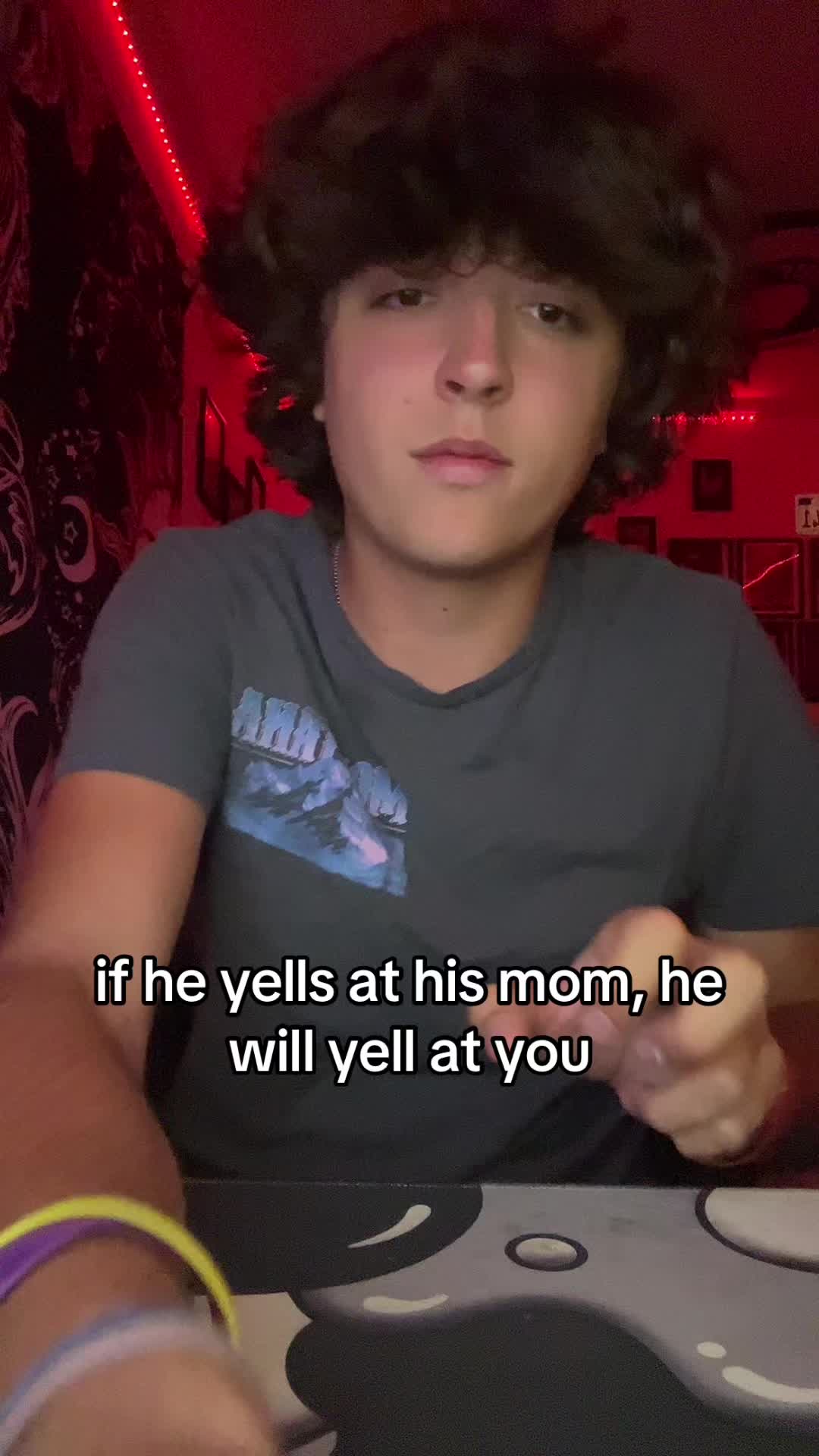@T