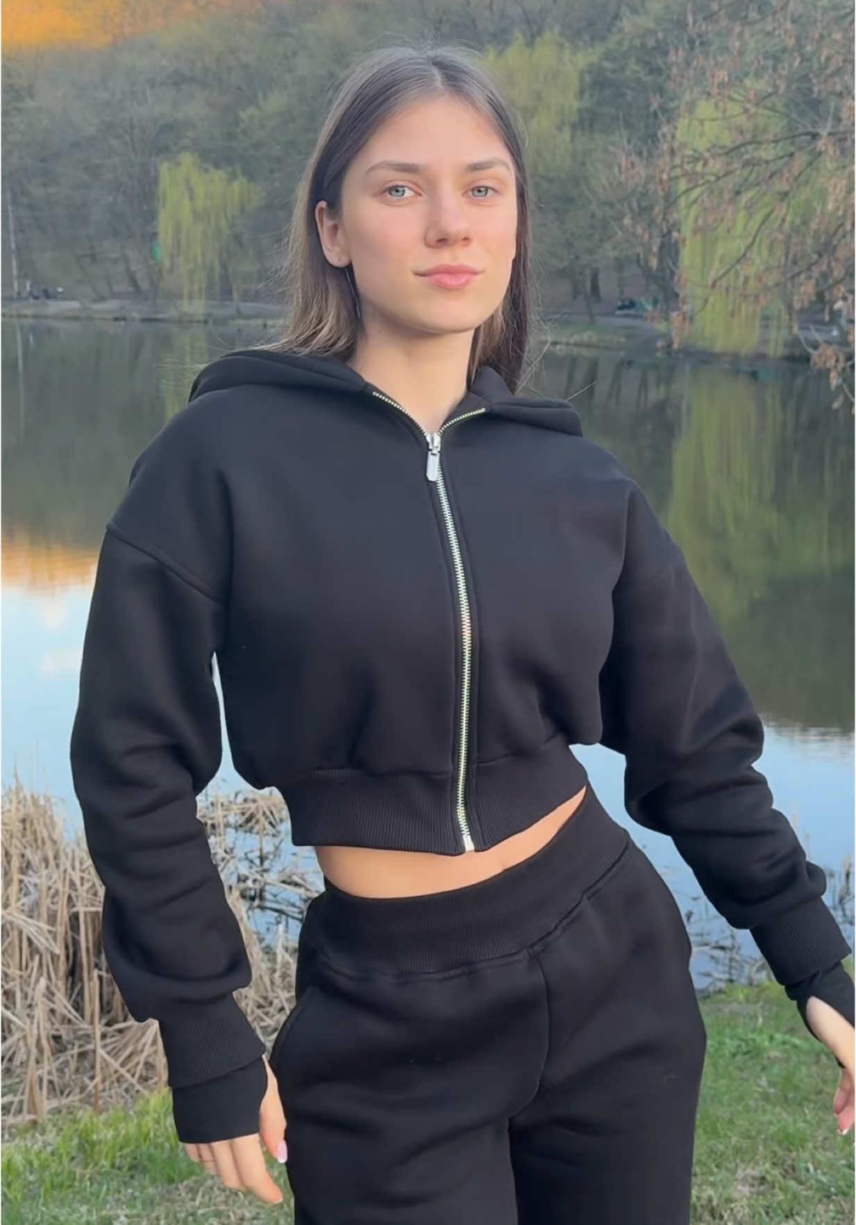 @Selina | 15 April B-day🥳🤩