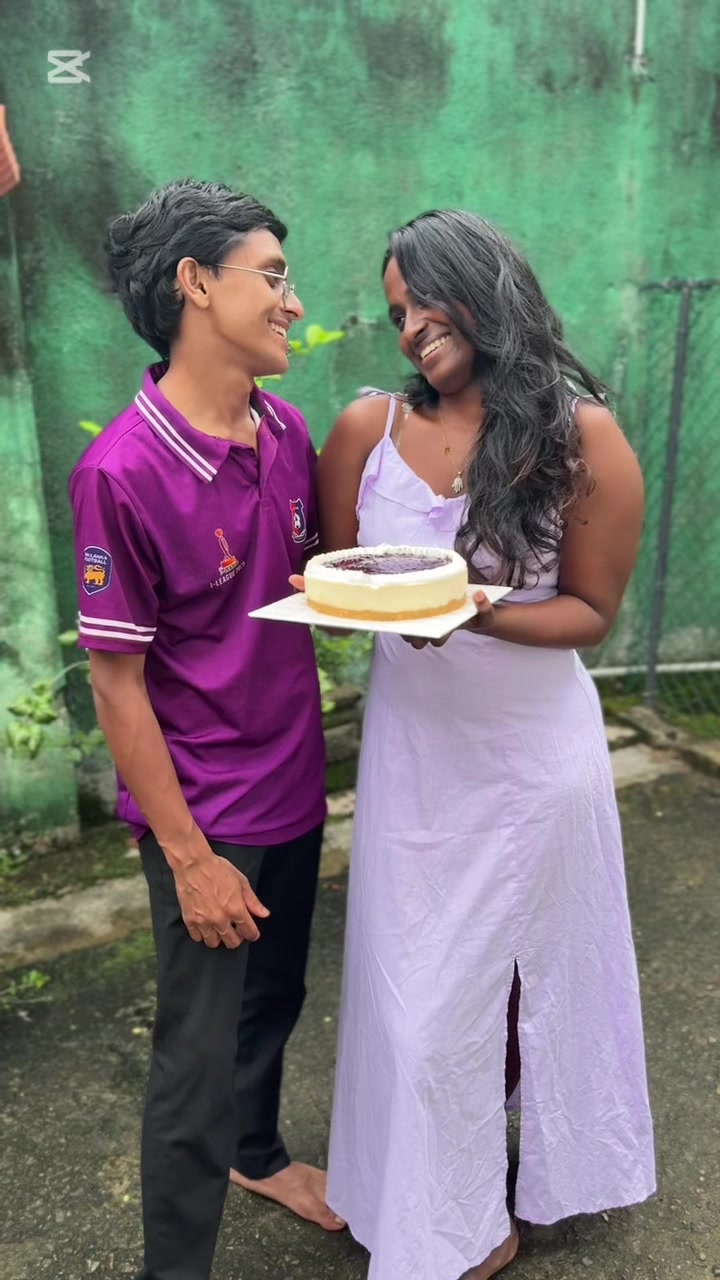 @Kenu Lv Desh🦋