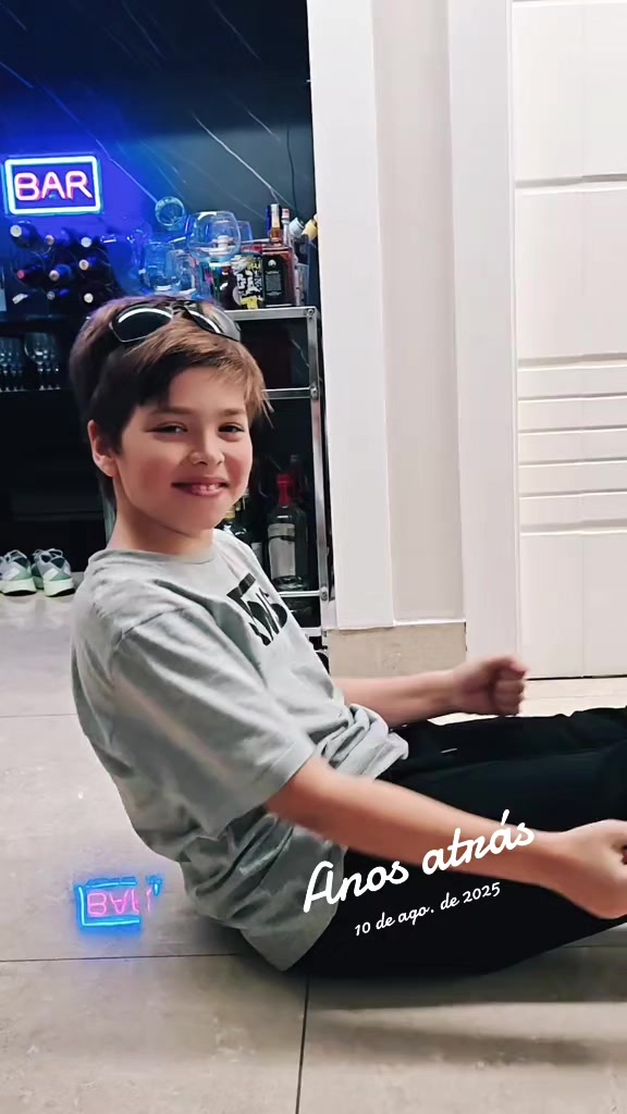 @Douglas Galvão