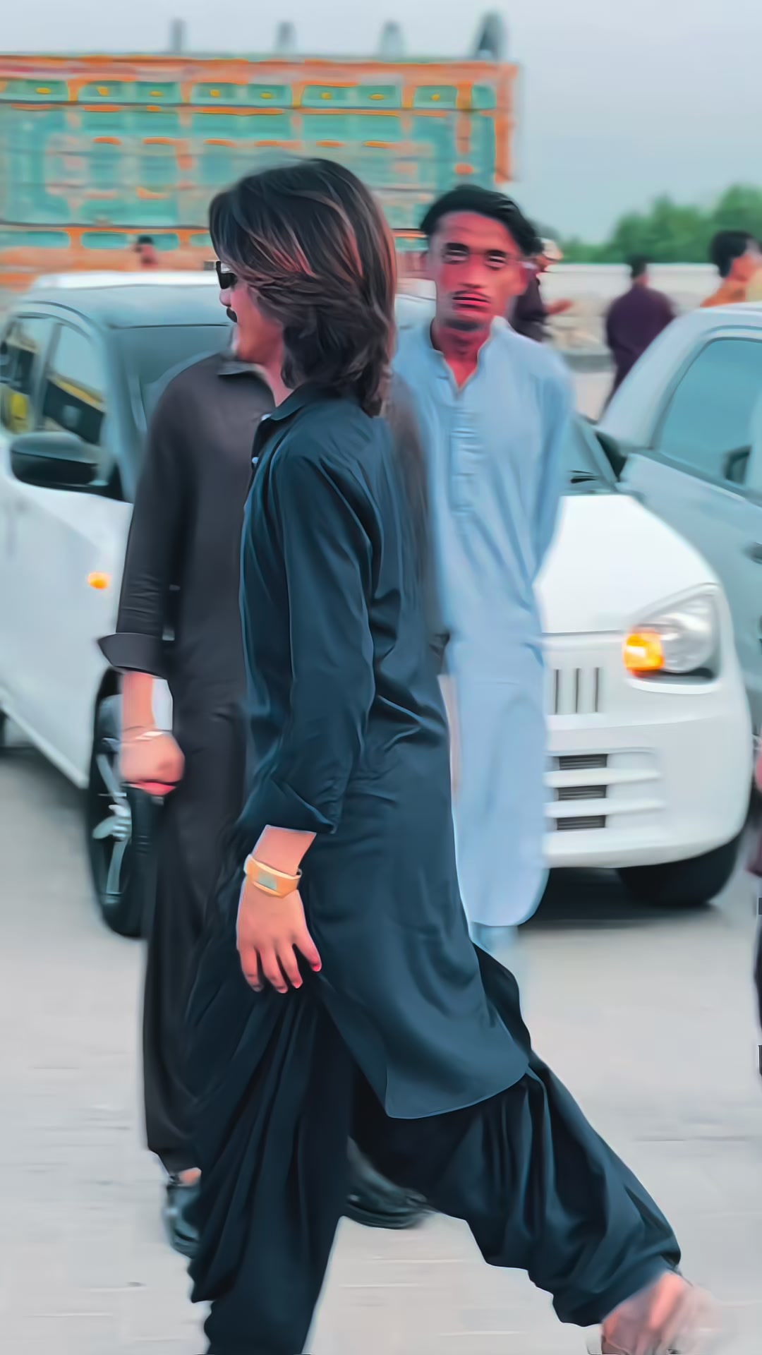 @SMART BOY 💎🇵🇰