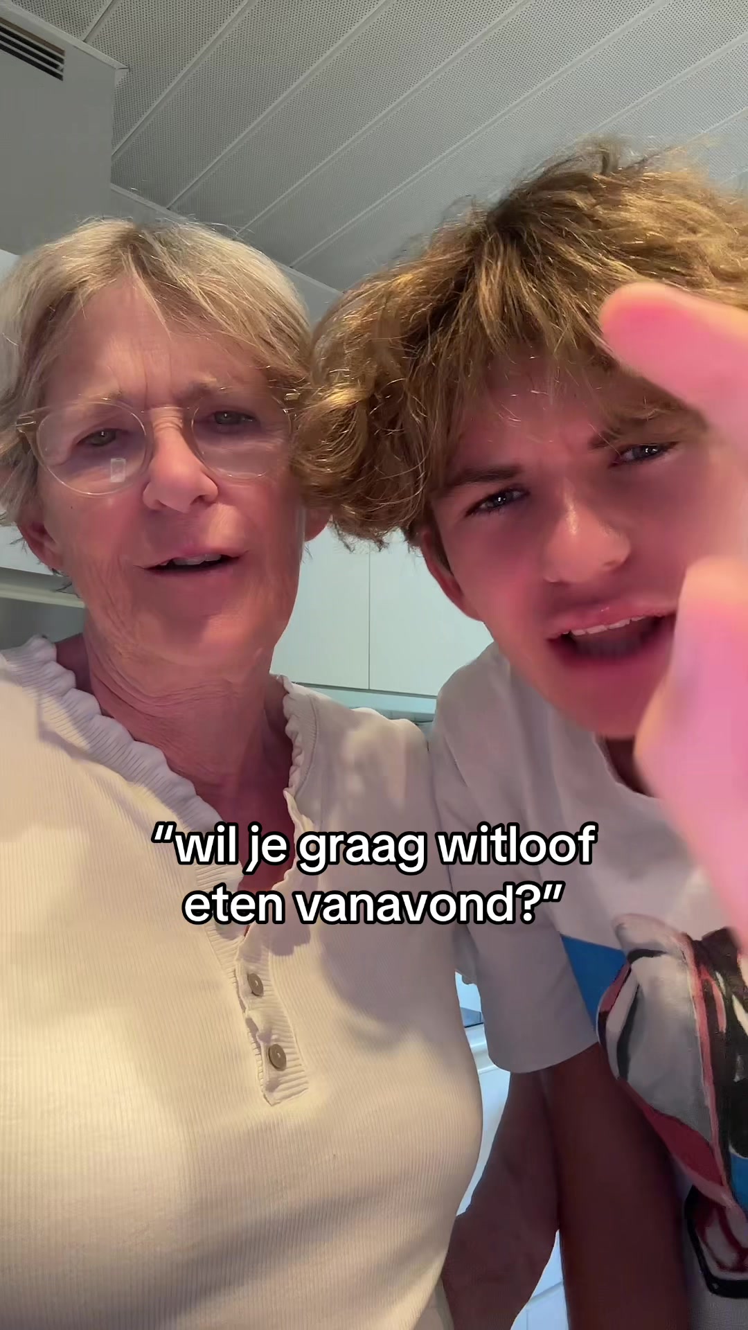 @L O W I E K