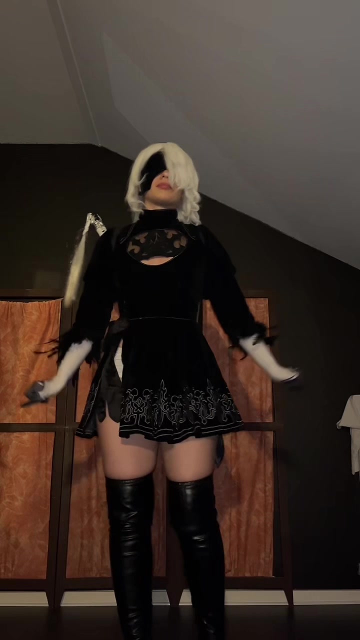@komyia_