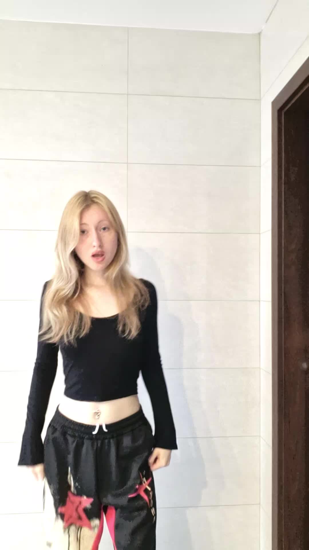 @amelianital