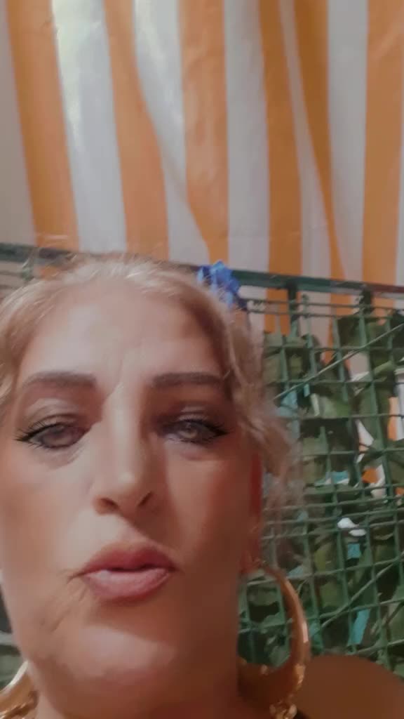 @Anna Esposito