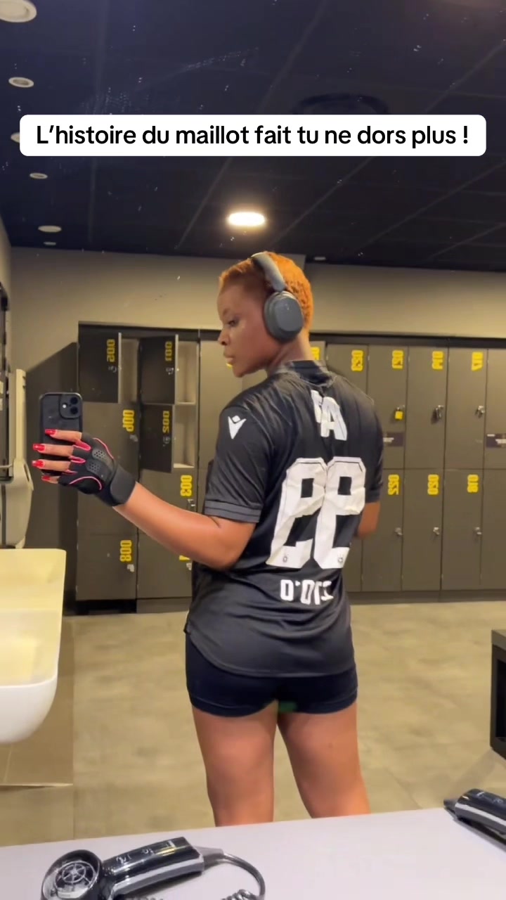 @ROSE BLACK 🎙️🔥🕷️🏛️🧠