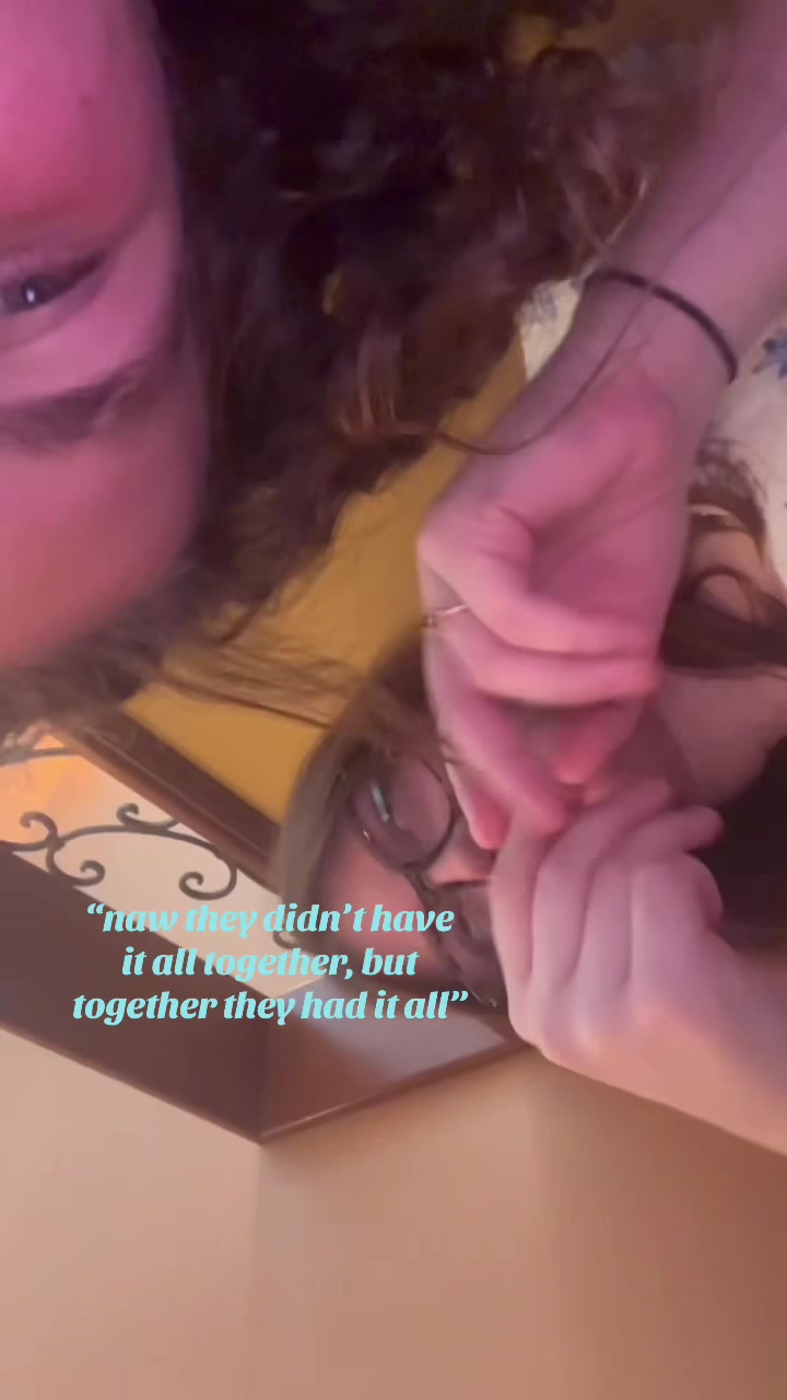 @𝓫𝓻𝓸𝓸𝓴𝓮🌊💕