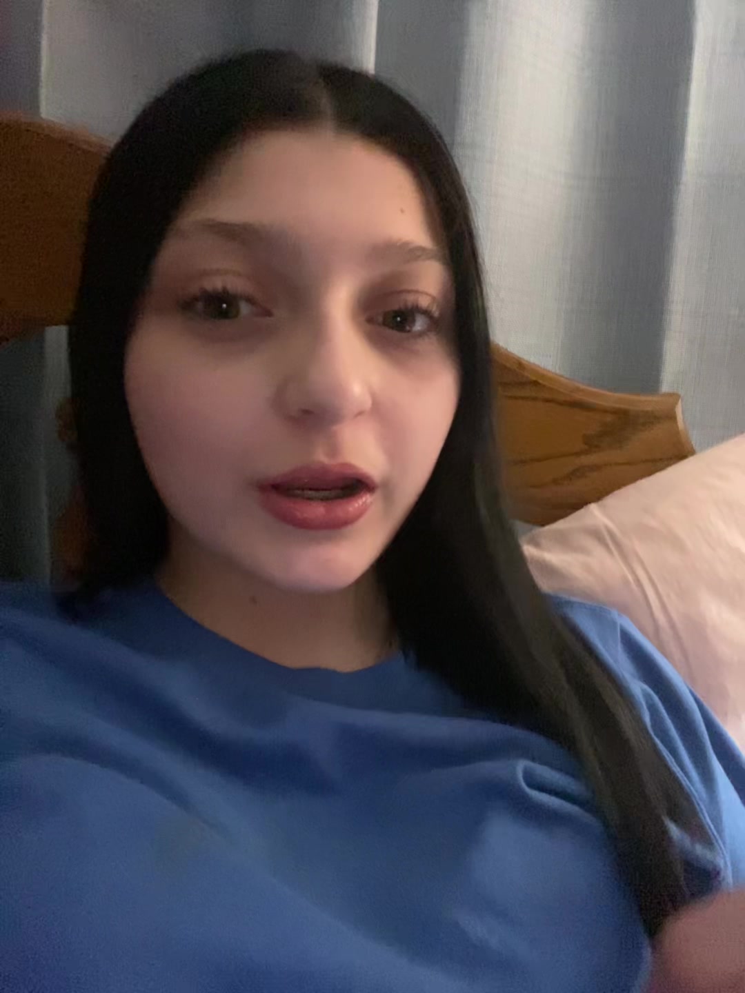 @Em๐๐๐ธ