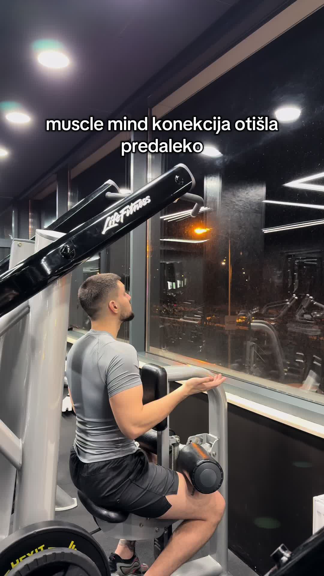 @Krickaa_