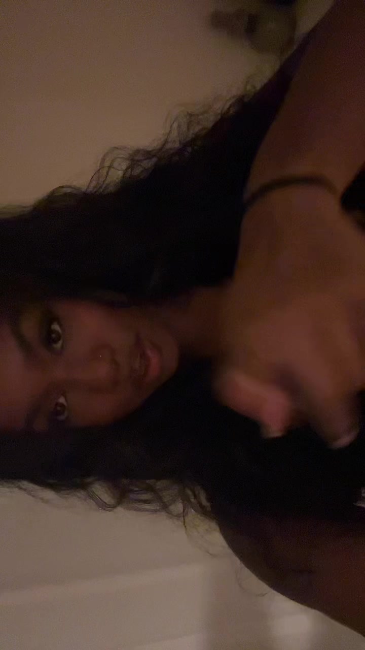@emmarhodessss