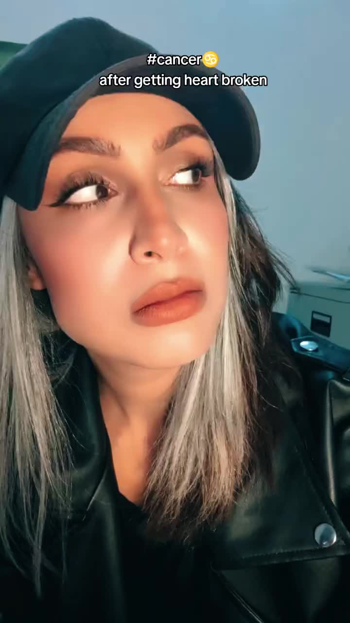 @Elli_888♋️