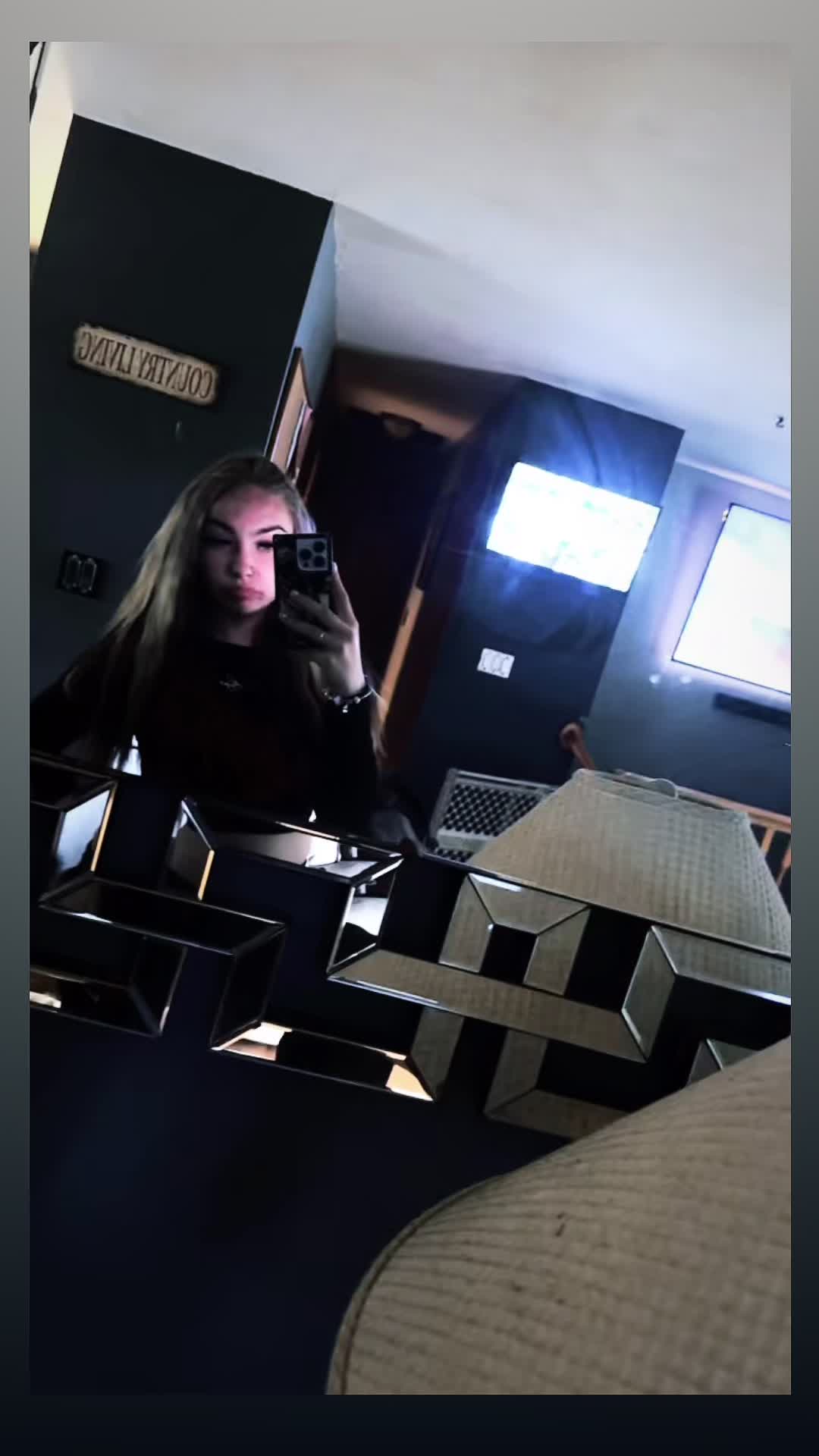 @Layy🤍.