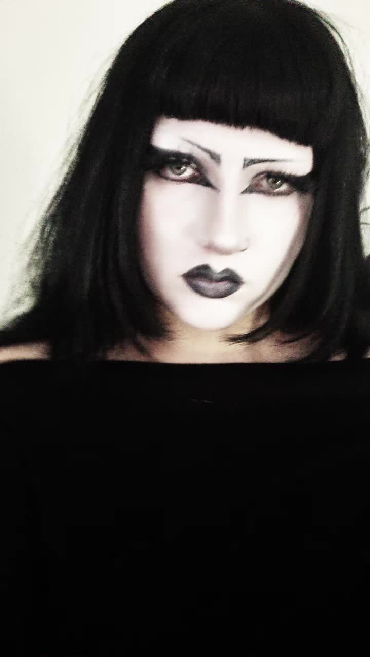 @sedated.doll