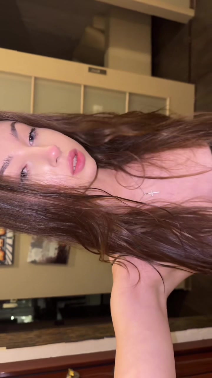@аня аника