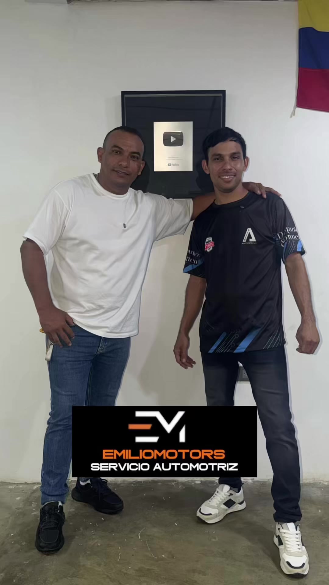 @V&iacute;ctor Aponte