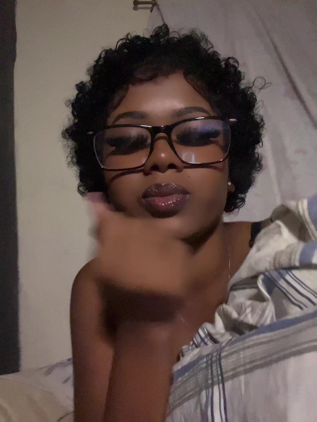 @lu