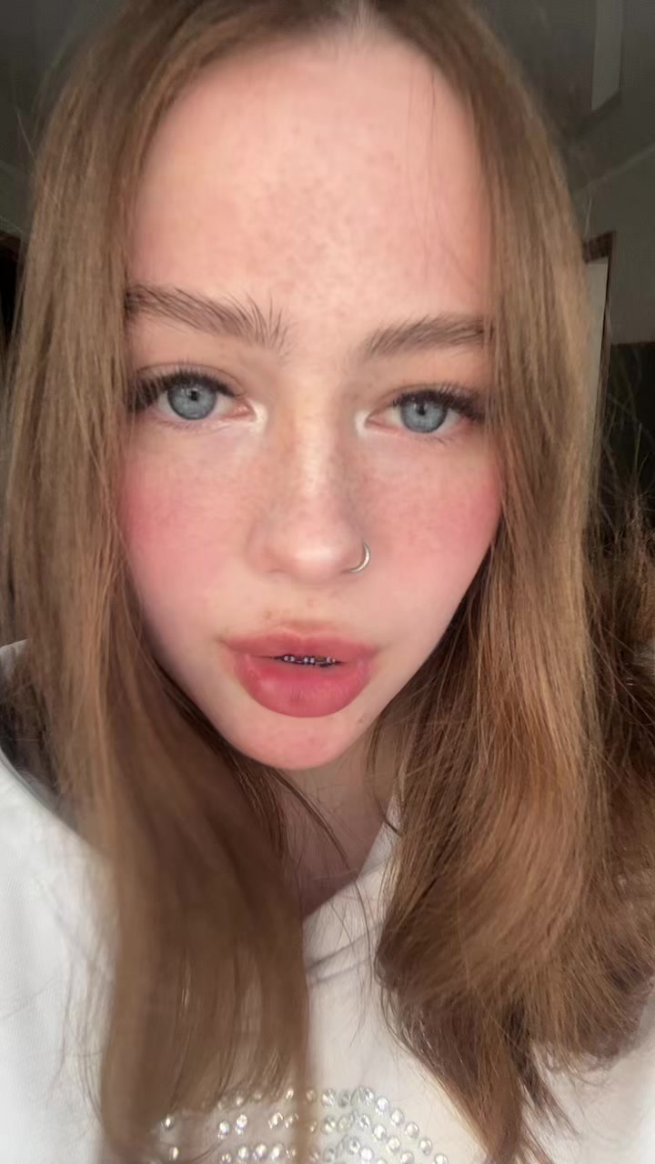 @алинка