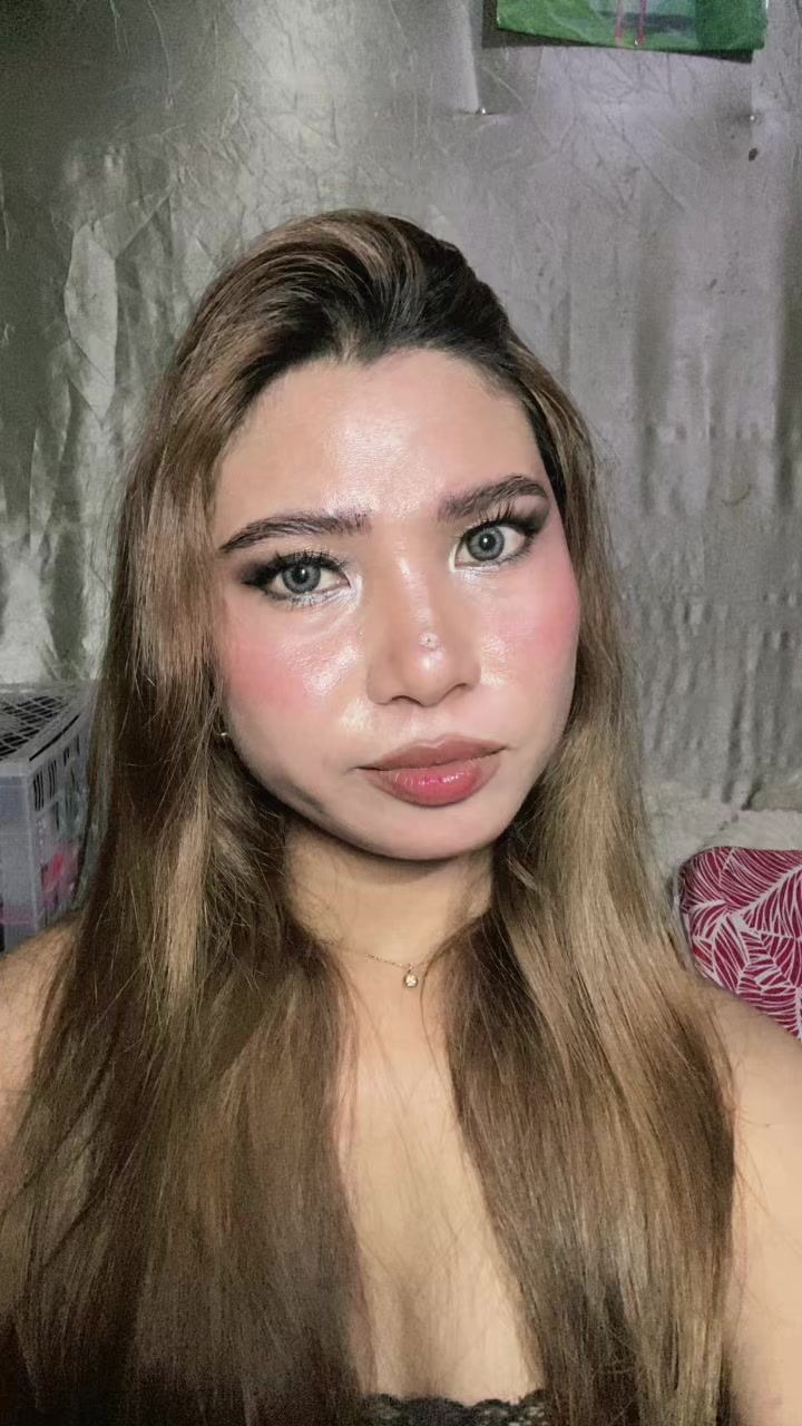 @yourgirlivy_