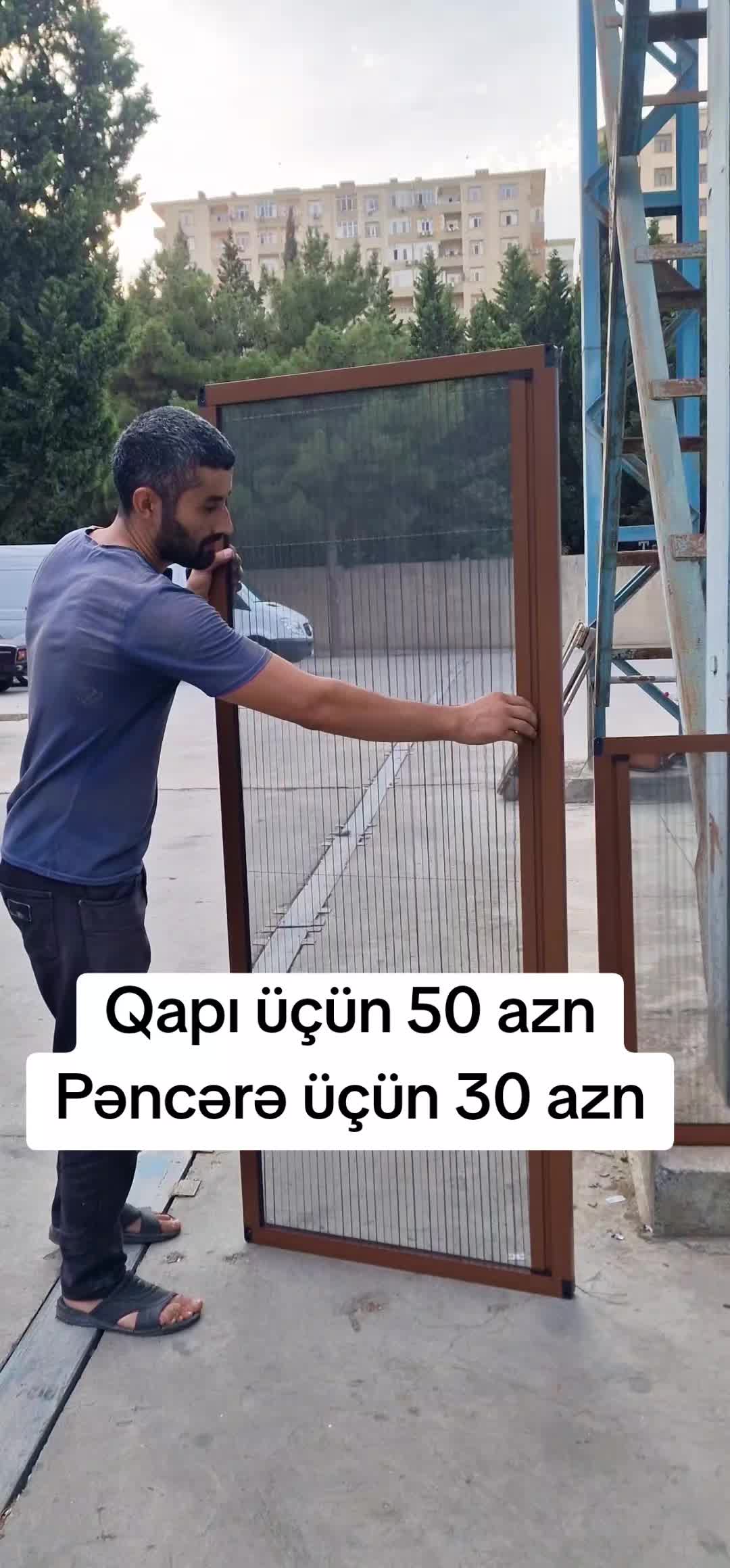 @Qapı satan oğlan