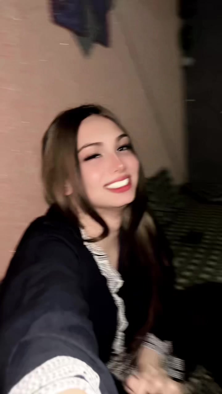 @Hoorpari ❤️🦋