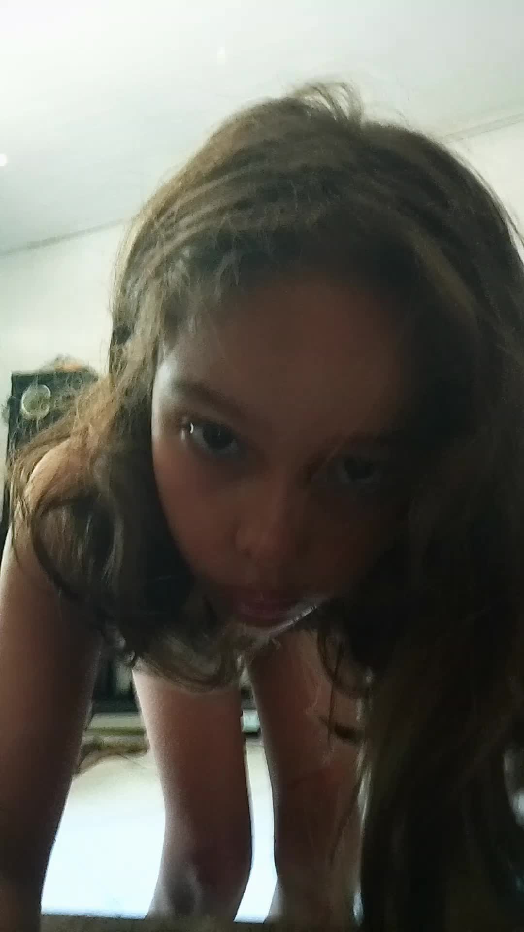 @isabellydalimaid