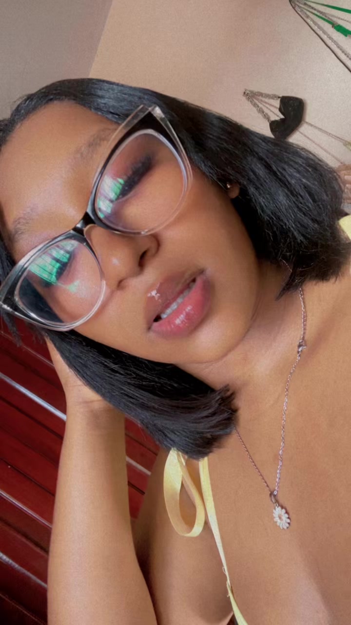 @Nathalia de la rosa