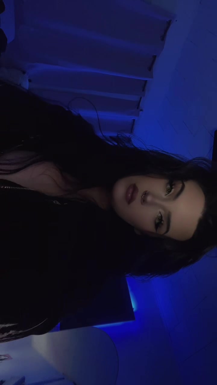 @lauren