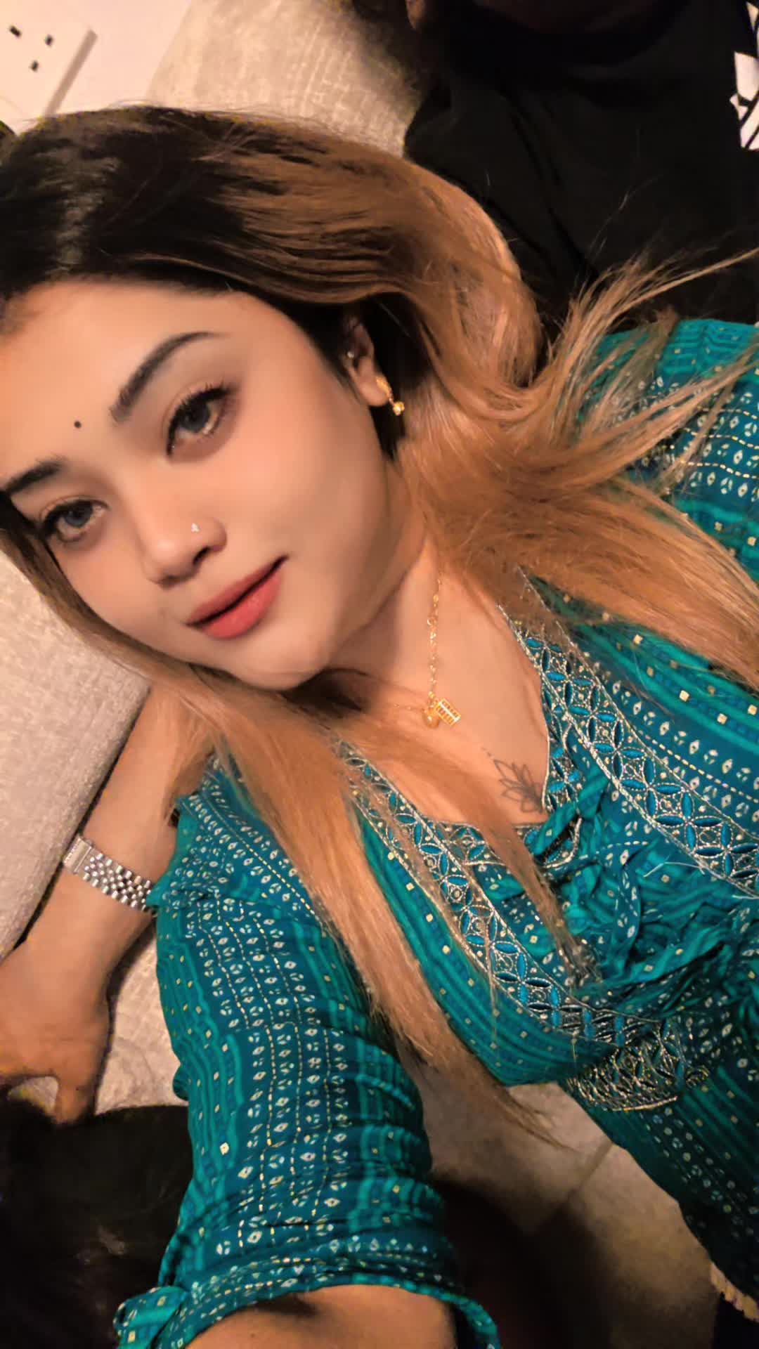 @𝑻𝒉𝒖𝒓𝒈𝒂𝒔𝒉𝒏𝒂𝒗𝒊🦋.