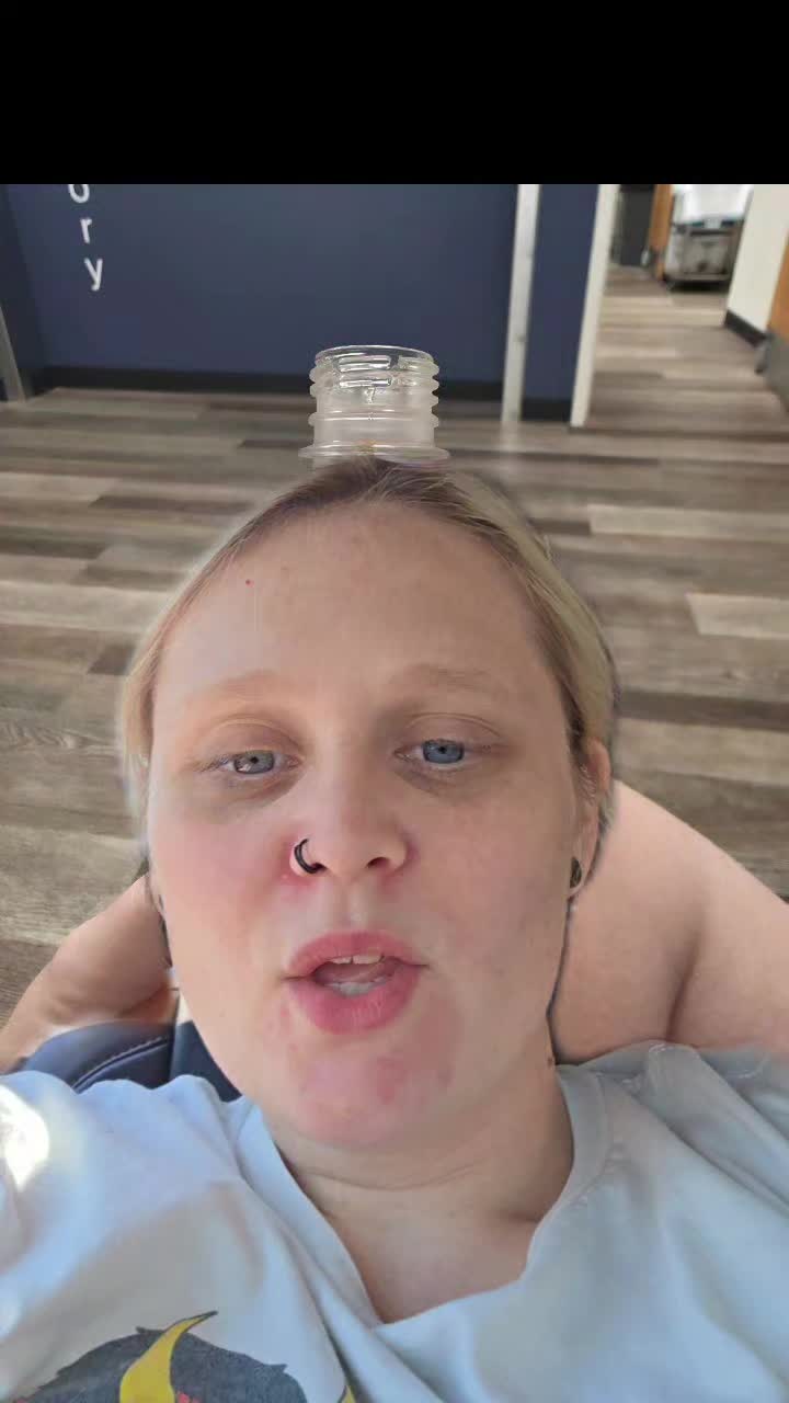 @EmieWonders