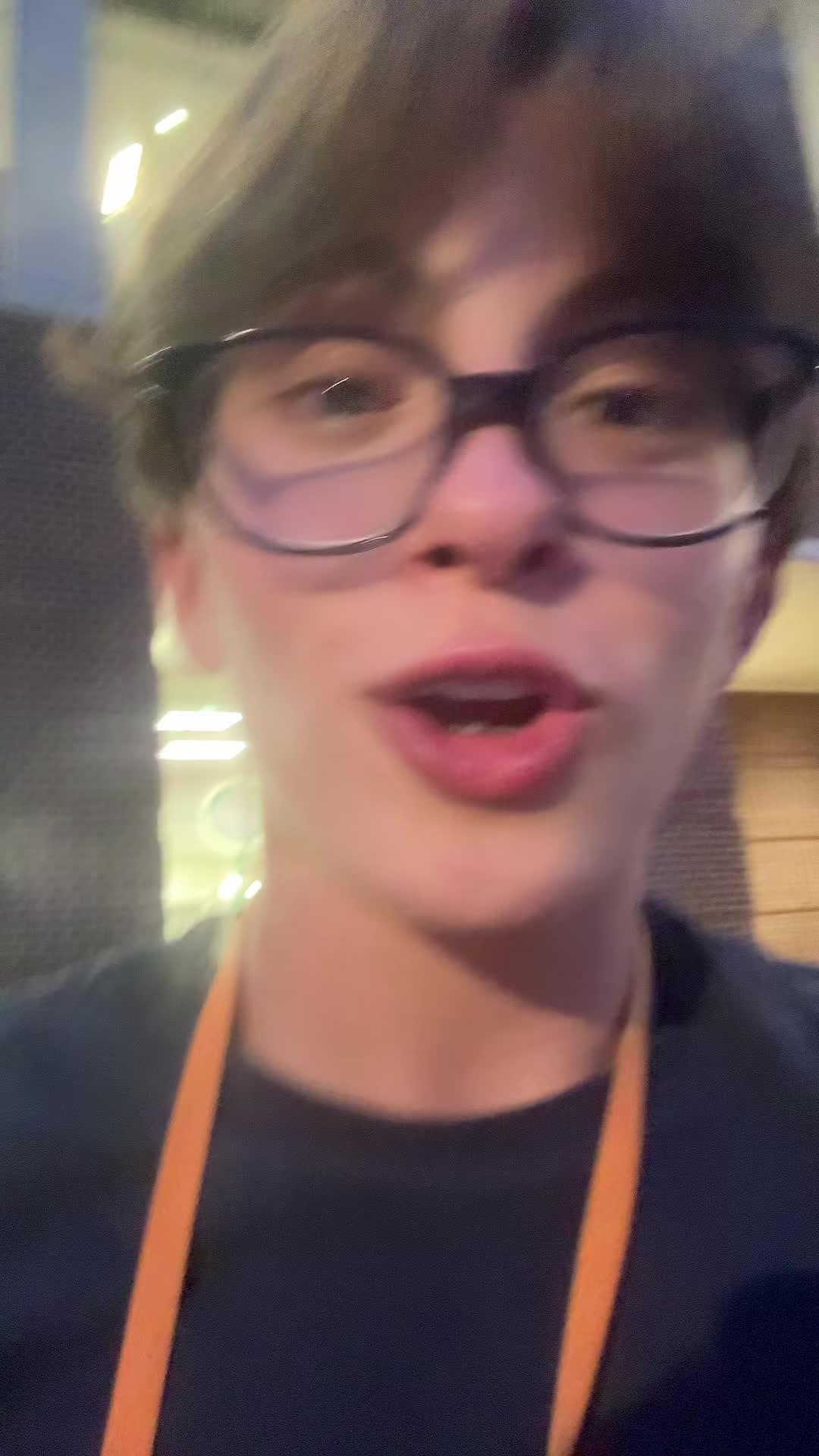 @🪳