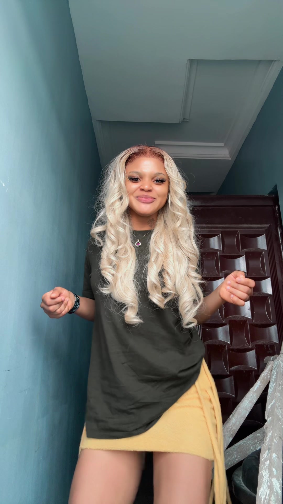 @afroblueries