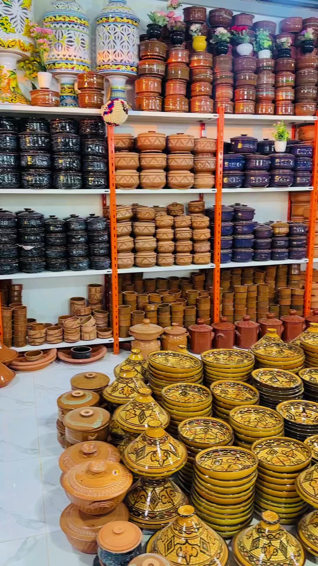 @معرض شحات للفخار