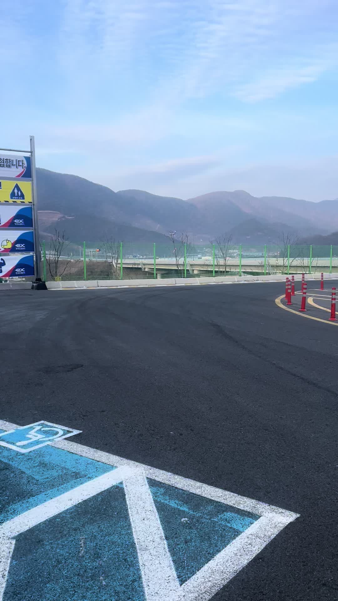 @Laxu608