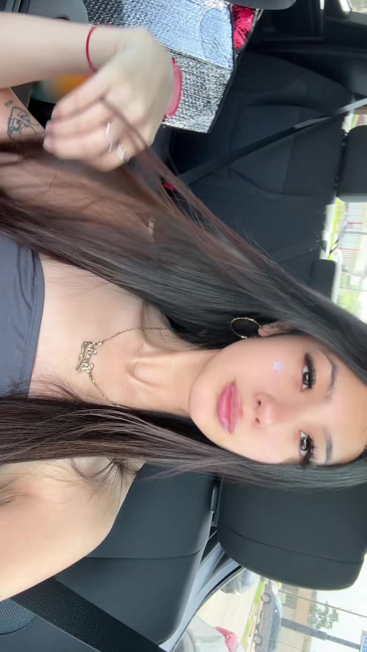 @leslie <33