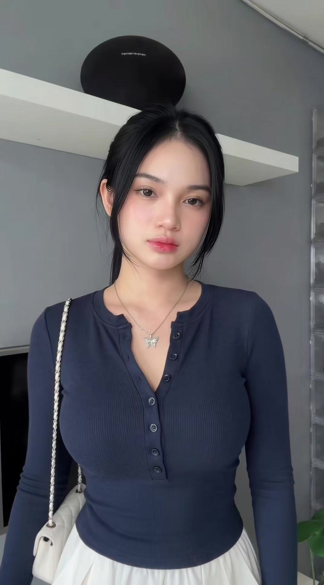 @flora0ne