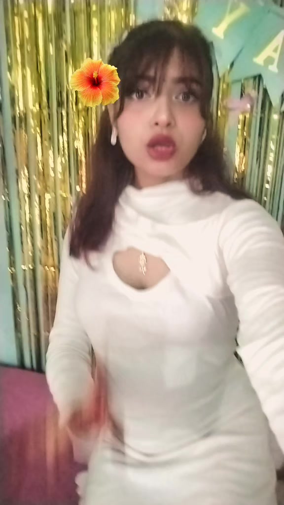 @SitArya👑✨