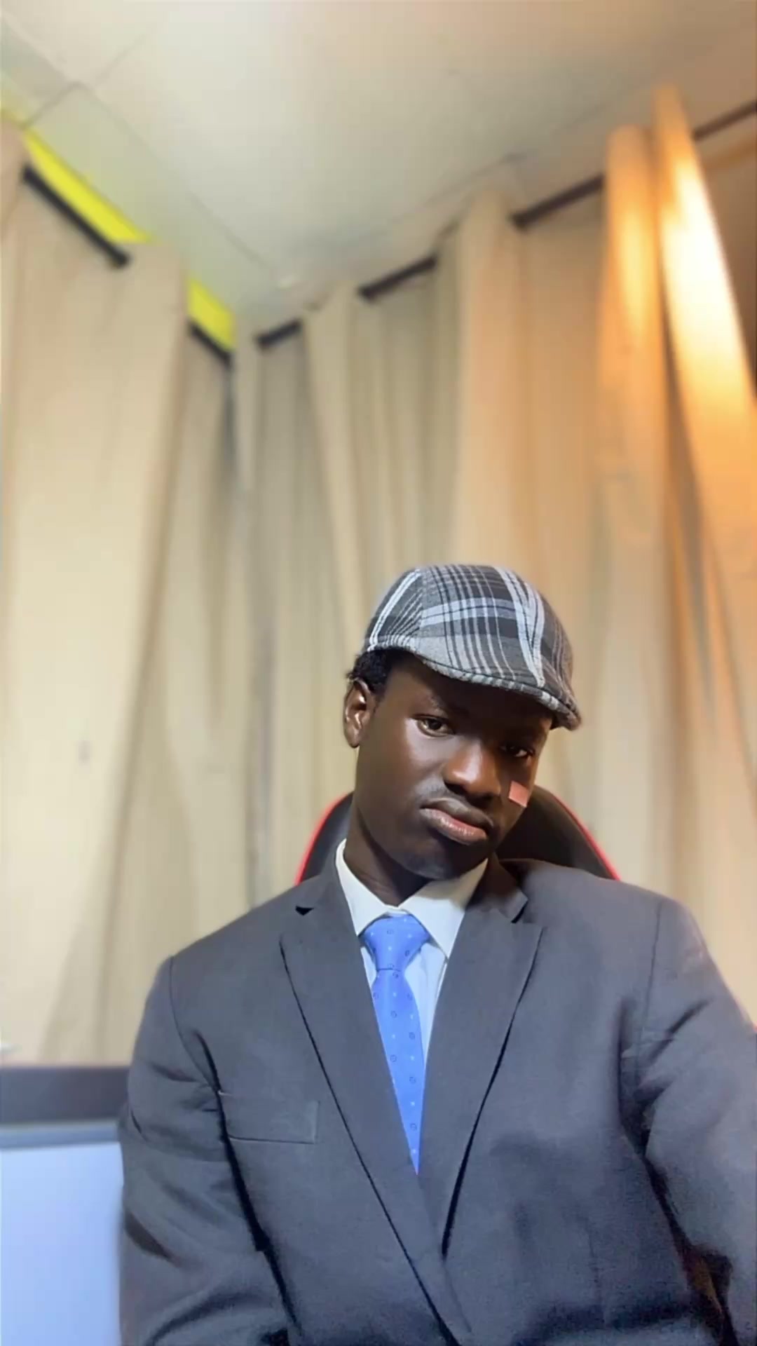 @QWEKU_MC