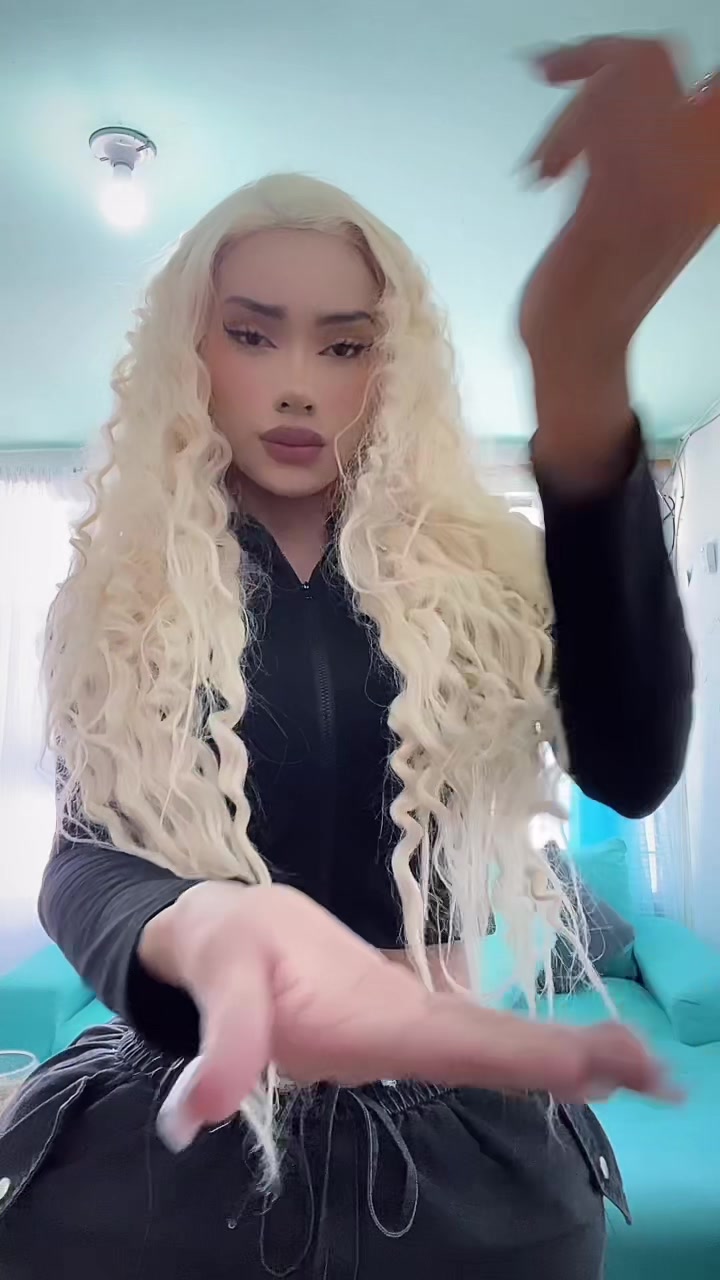 @Bellakath_temu