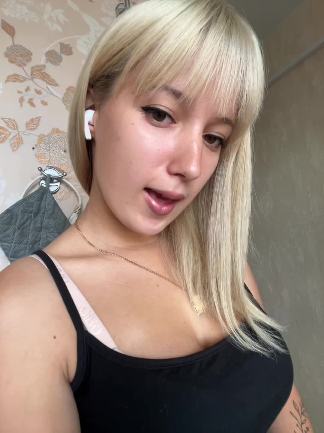 @blondy