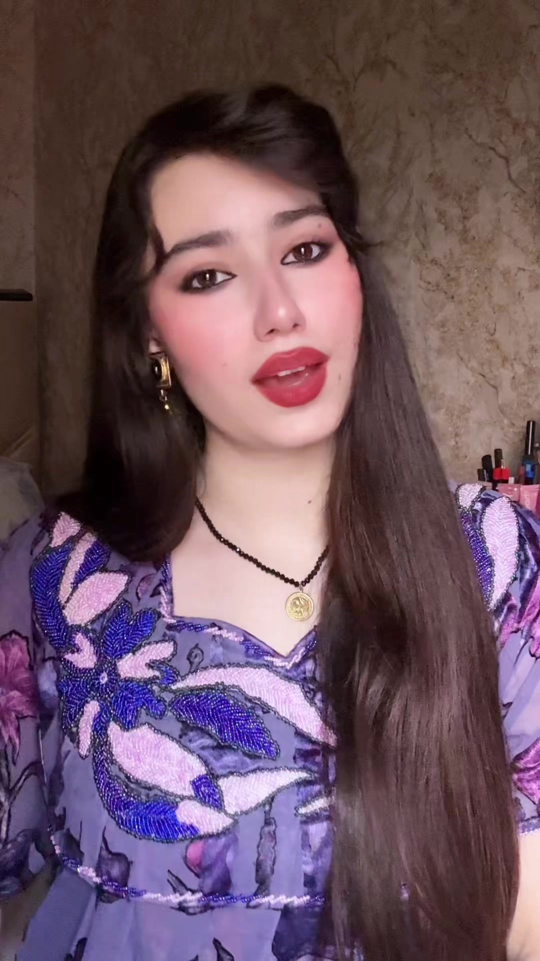 @๐๐๐ข๐ง๐๐ ๐๐ฌ๐จ๐ฎ๐ฅ๐ข๐