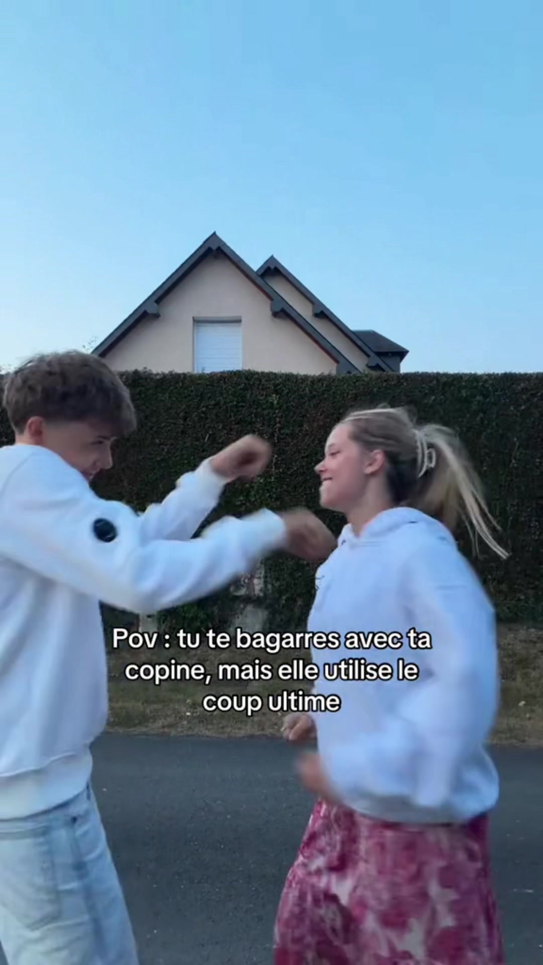 @𝐥𝐨𝐮𝐢𝐬&𝐥𝐨𝐮𝐧𝐚