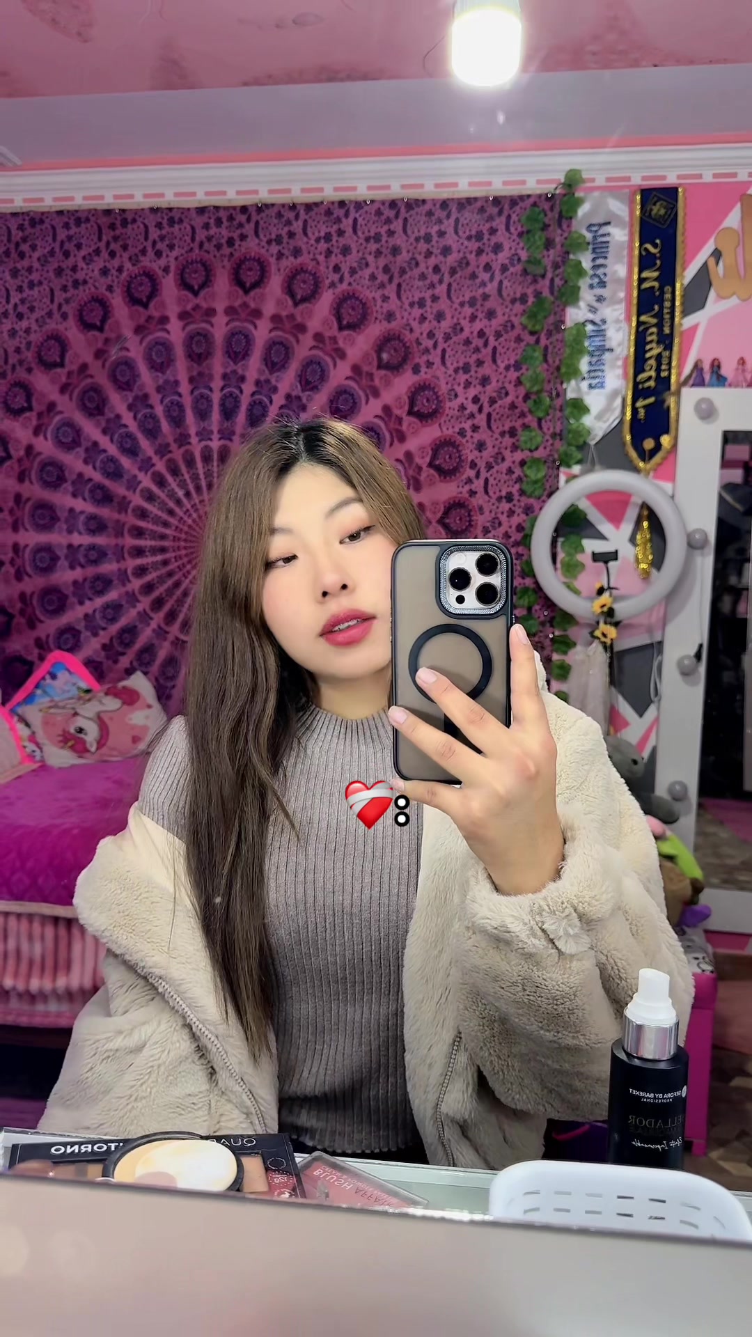 @𝑵𝒂𝒚𝒆𝒍𝒊