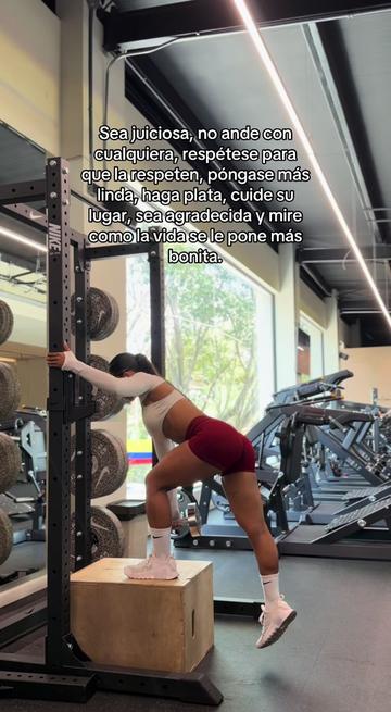 @Nathalia López
