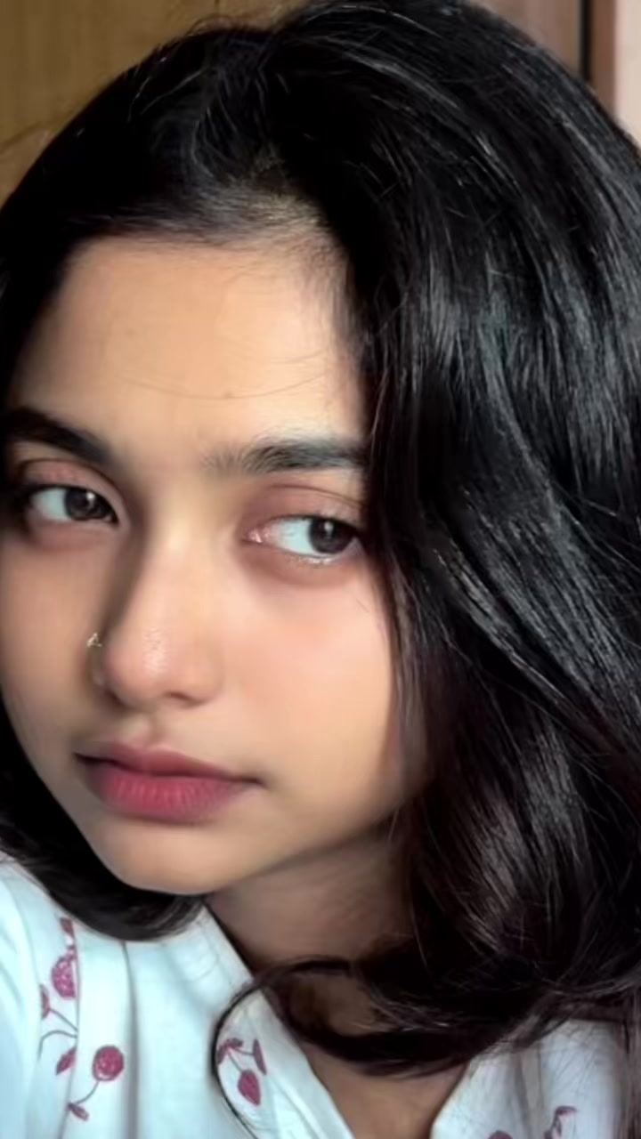 @NAINA🇧🇩